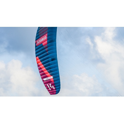 Supersonic Flysurfer
